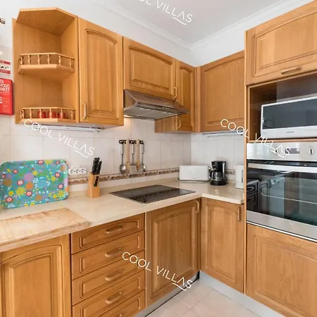 Laurent - Beachfront And Center 아파트 *