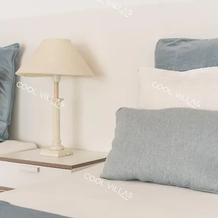 Laurent - Beachfront And Center