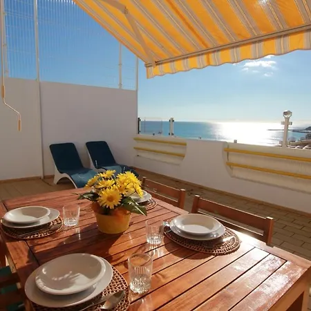 Apartmán Laurent - Beachfront And Center
